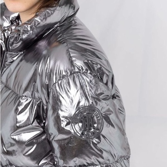 Tommy Hilfiger Women's Silver Metallic Puffer size small NEW* - Picture 3 of 5
